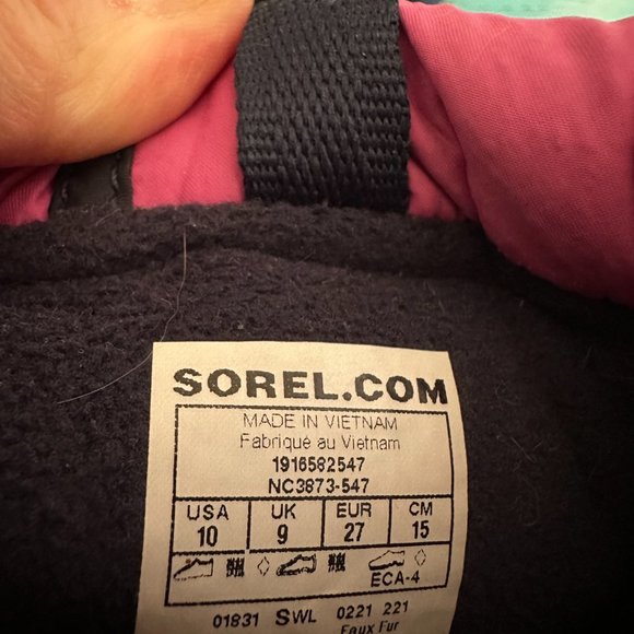 EXCELLENT CONDITION - Sorel Kid's Whitney II Puffy Boot - Picture 7 of 7